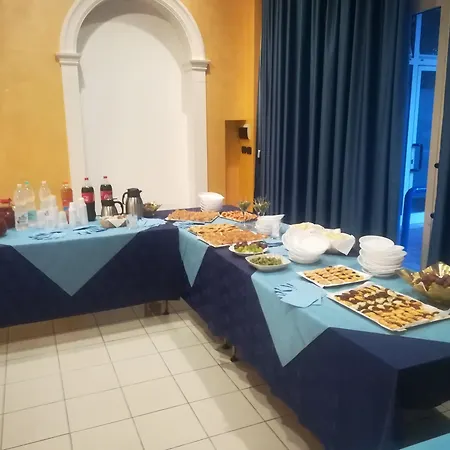 Azzurro Hotel 3*