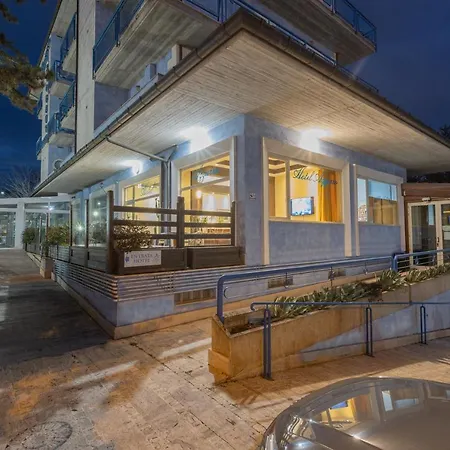 Hotel Azzurro 3*