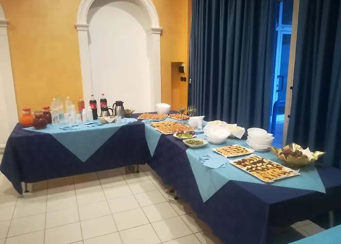 Azzurro ホテル 3*