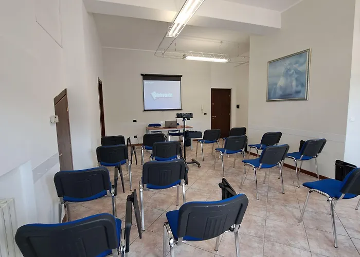 Azzurro ホテル 3*