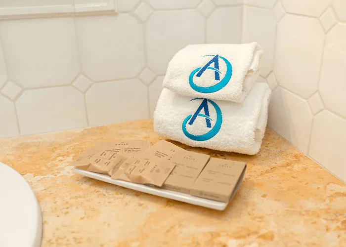 Azzurro ホテル 3*